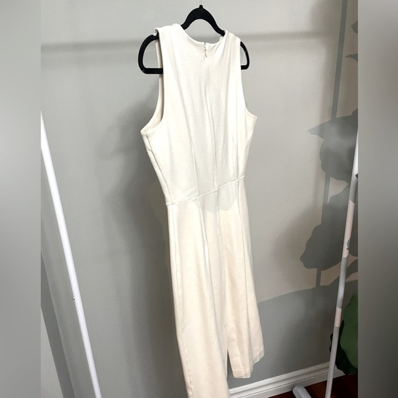 Banana Republic Cream V Neck Sleeveless Dress Size 6 - Picture 3 of 3
